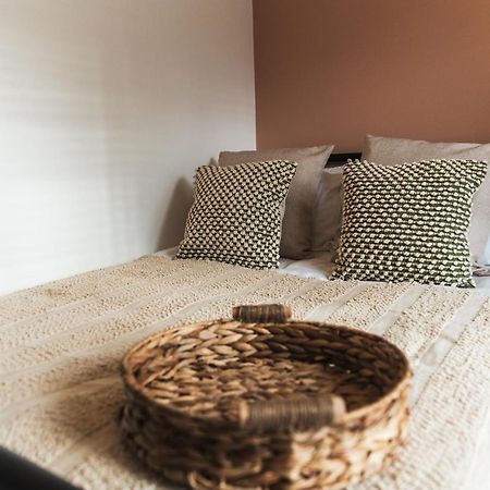 Wych Cottage, Striking 2 Bed, Parking, Ground Floor Flat - Step Free Сомертон Екстер'єр фото