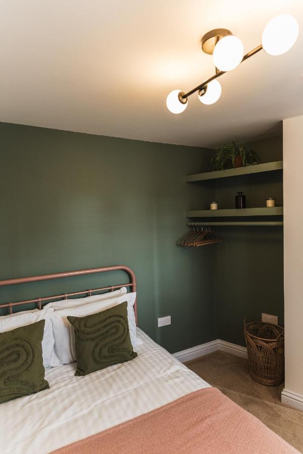 Wych Cottage, Striking 2 Bed, Parking, Ground Floor Flat - Step Free Сомертон Екстер'єр фото
